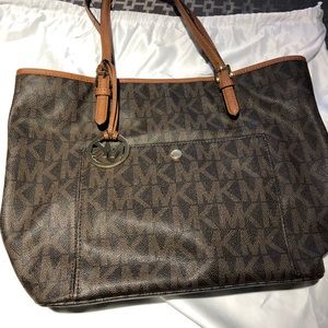 Michael kors purse
